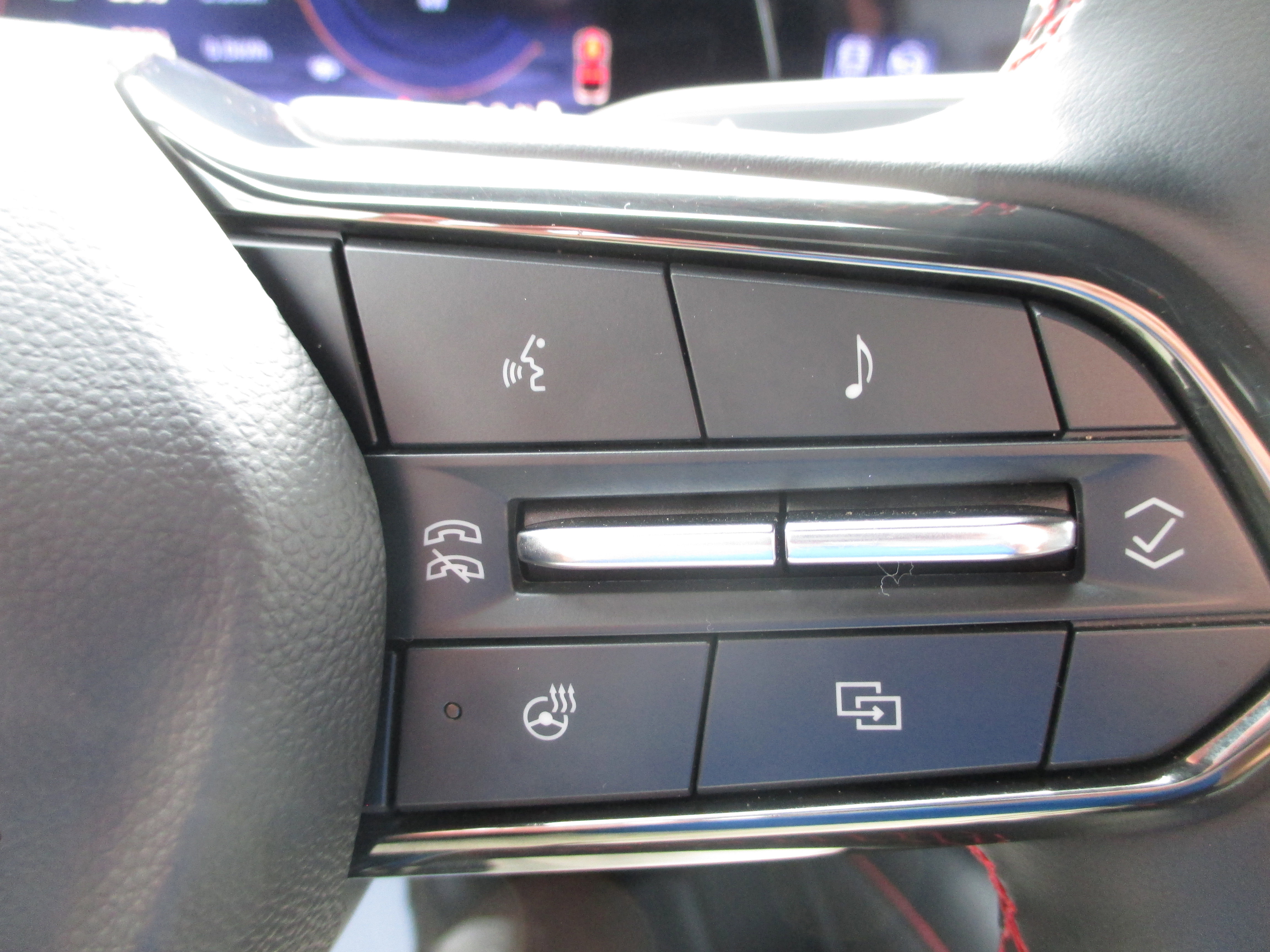 Used 2024 Chevrolet Blazer EV RS image 26