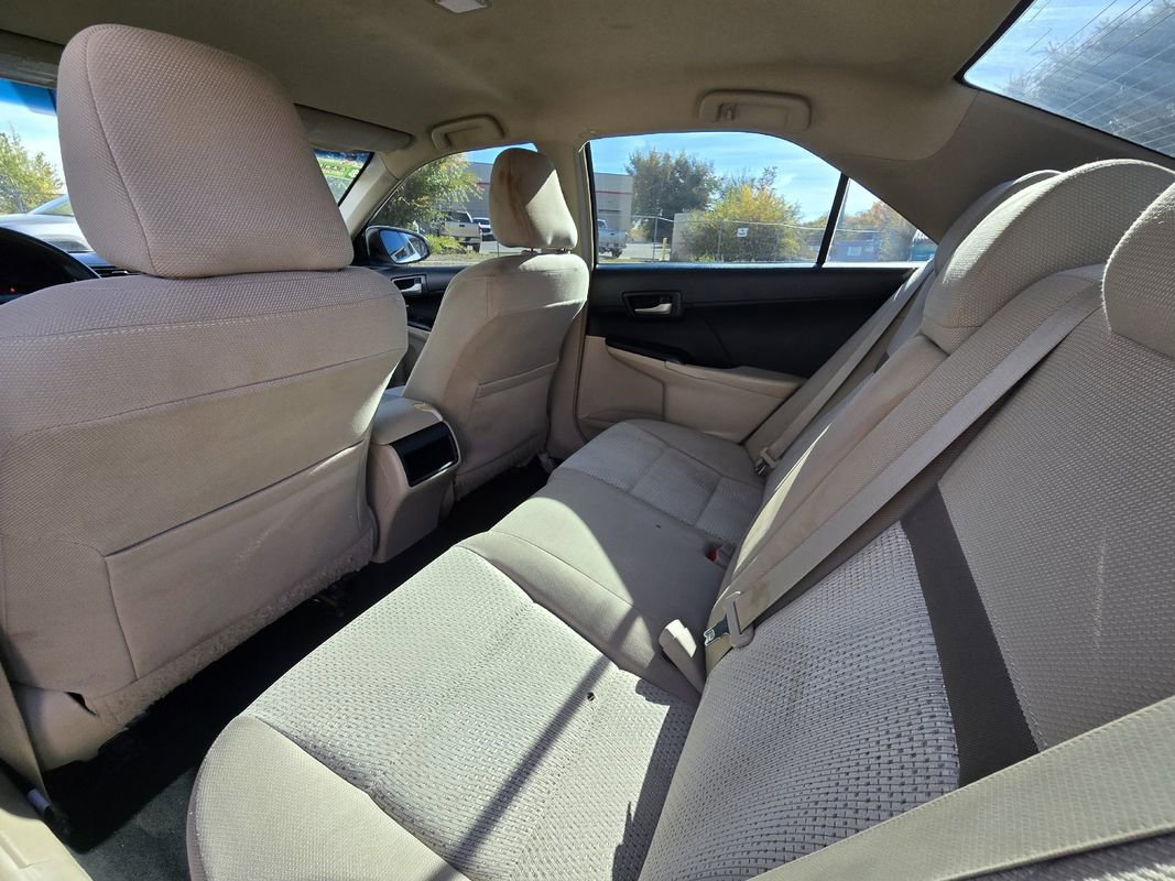 Used 2013 Toyota Camry LE image 13