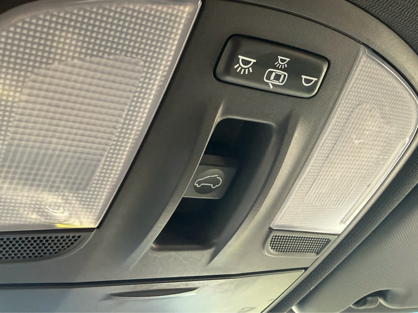 Used 2018 Hyundai Kona Limited AWD/4WD image 23