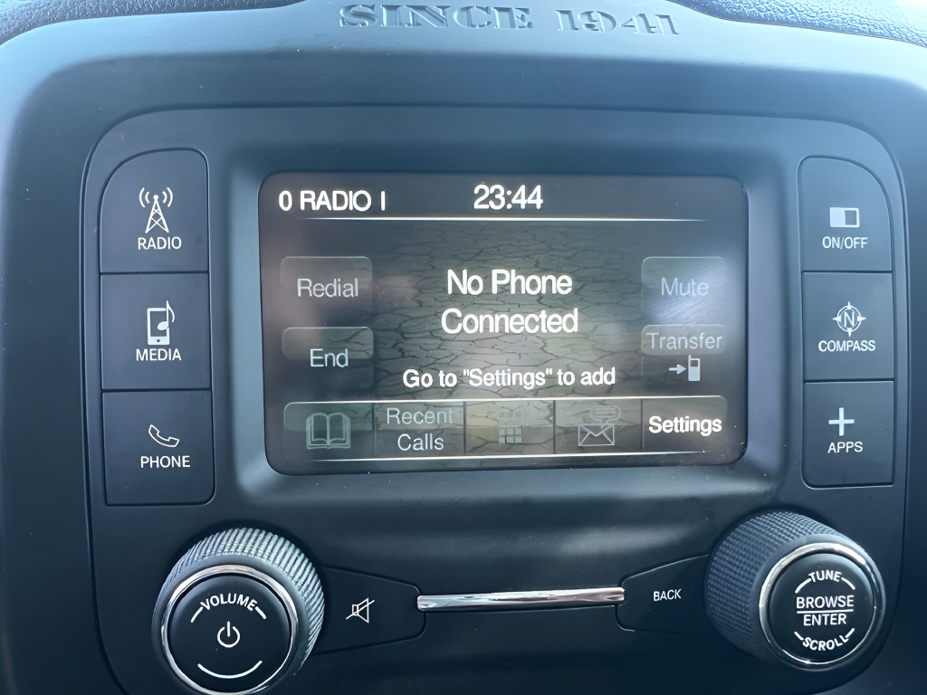 Used 2016 Jeep Renegade Sport w/ Power & Air Group FWD image 23