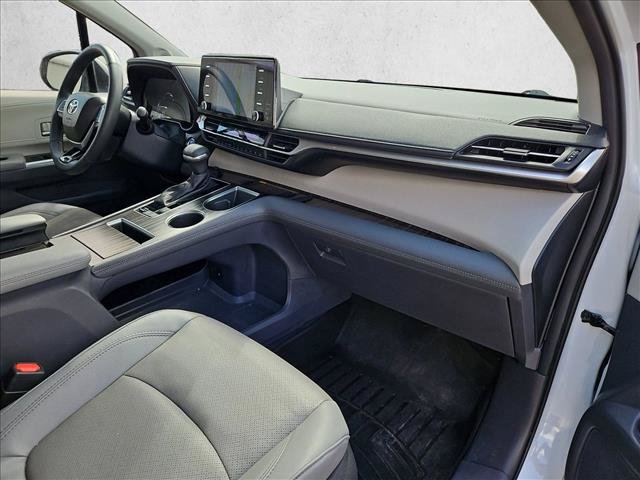 Used 2023 Toyota Sienna Limited AWD/4WD image 23