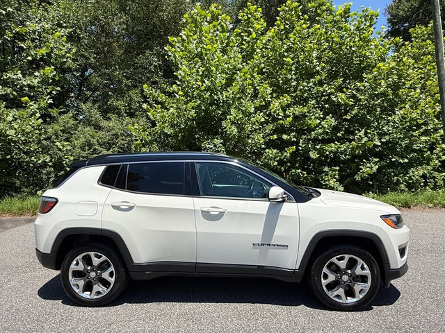 Used 2019 Jeep Compass Limited AWD/4WD image 5