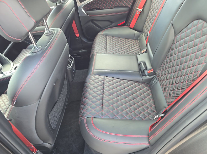 Used 2023 Genesis G70 3.3T w/ Sport Prestige Package RWD image 10