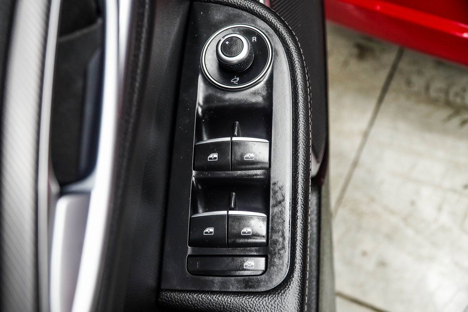 Used 2022 Alfa Romeo Giulia Veloce image 33