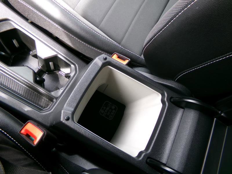 Used 2023 Volkswagen Taos SE image 32