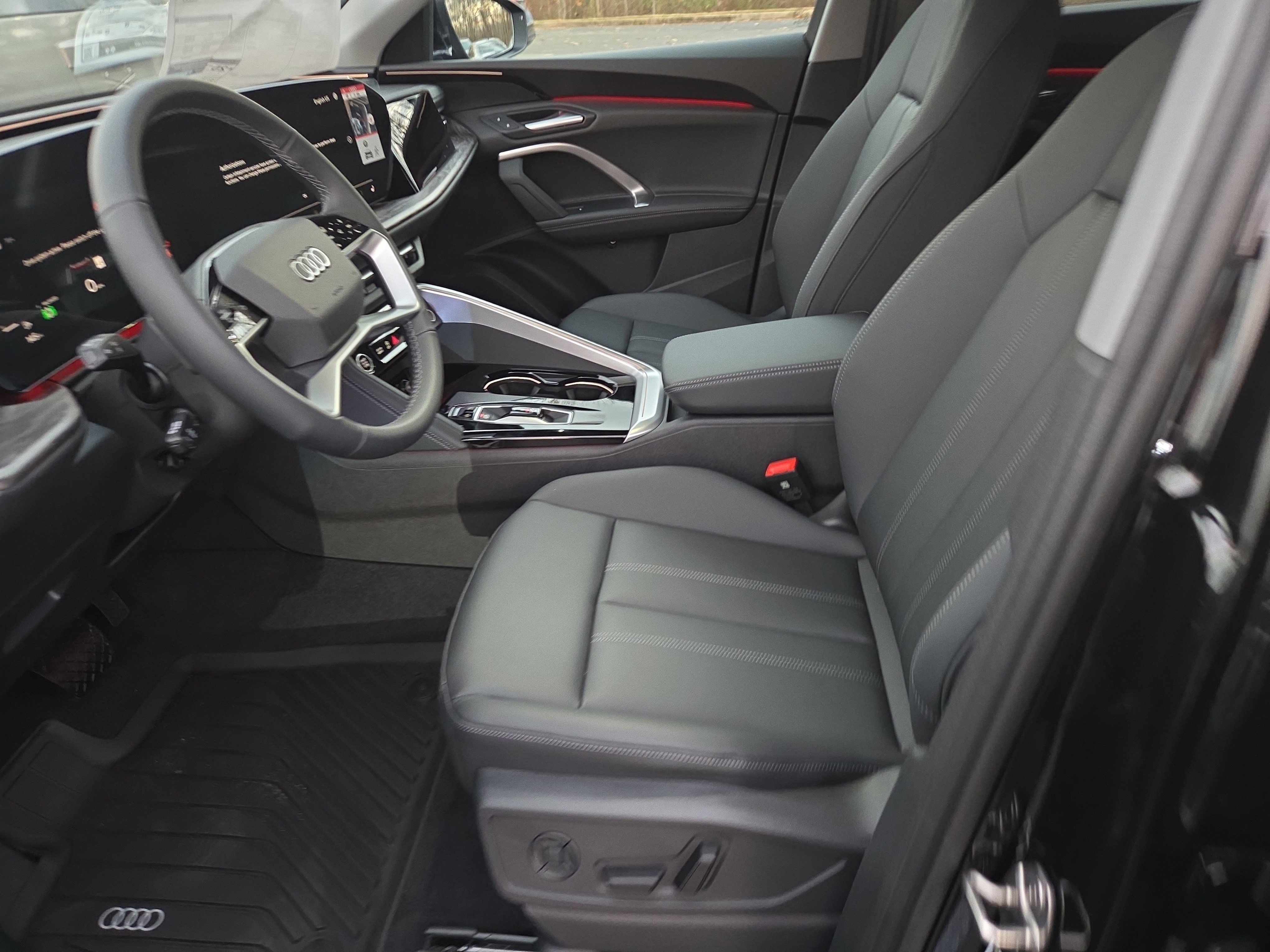 New 2025 Audi Q5 Premium AWD/4WD image 4