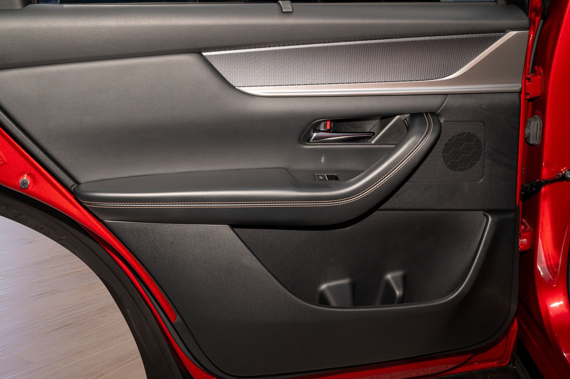 Used 2025 MAZDA CX-90 3.3 Turbo S w/ Premium Package image 17