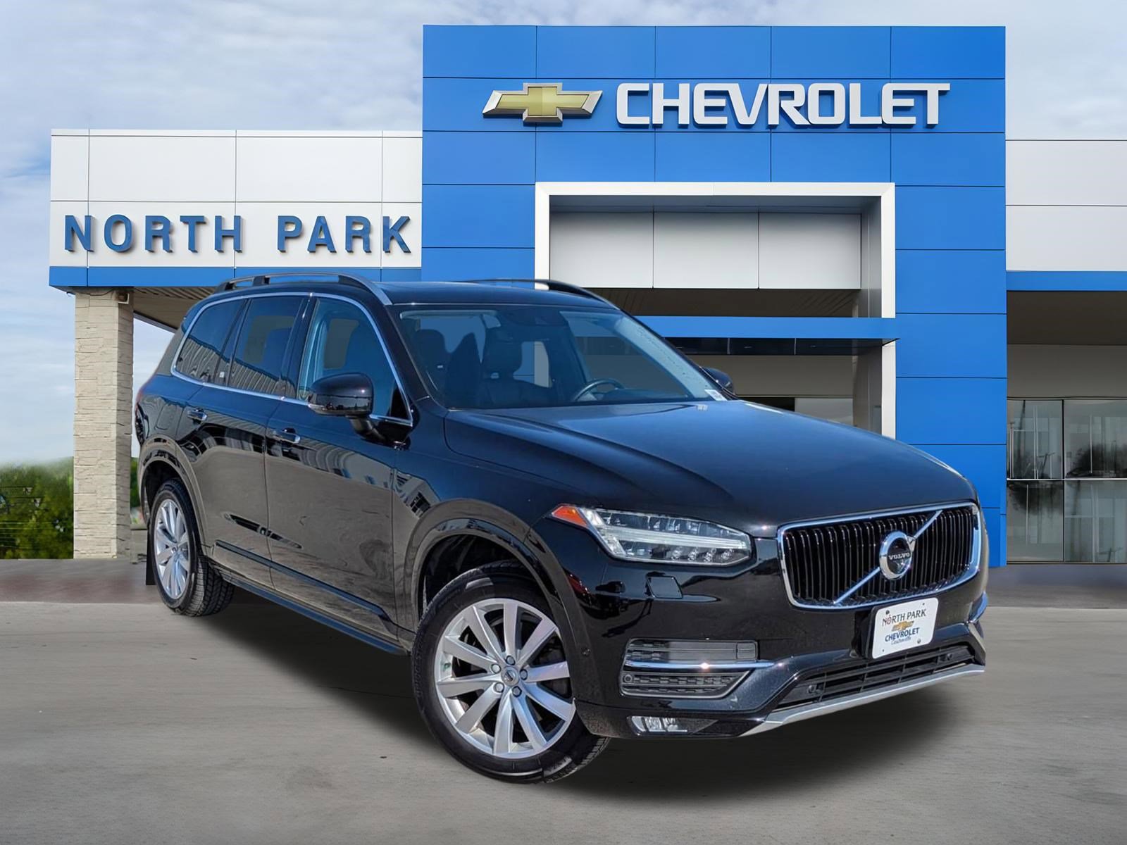 Used 2018 Volvo XC90 T6 Momentum w/ Convenience Package