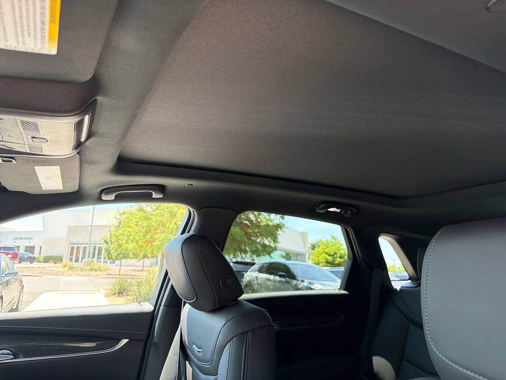 New 2026 Cadillac XT5 Sportv w/ LPO, Onyx Lite Package AWD/4WD image 28
