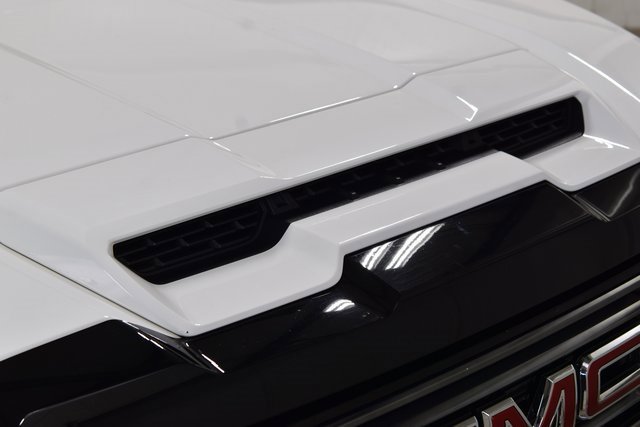 Used 2024 GMC Sierra 2500 AT4 w/ AT4 Preferred Package image 17