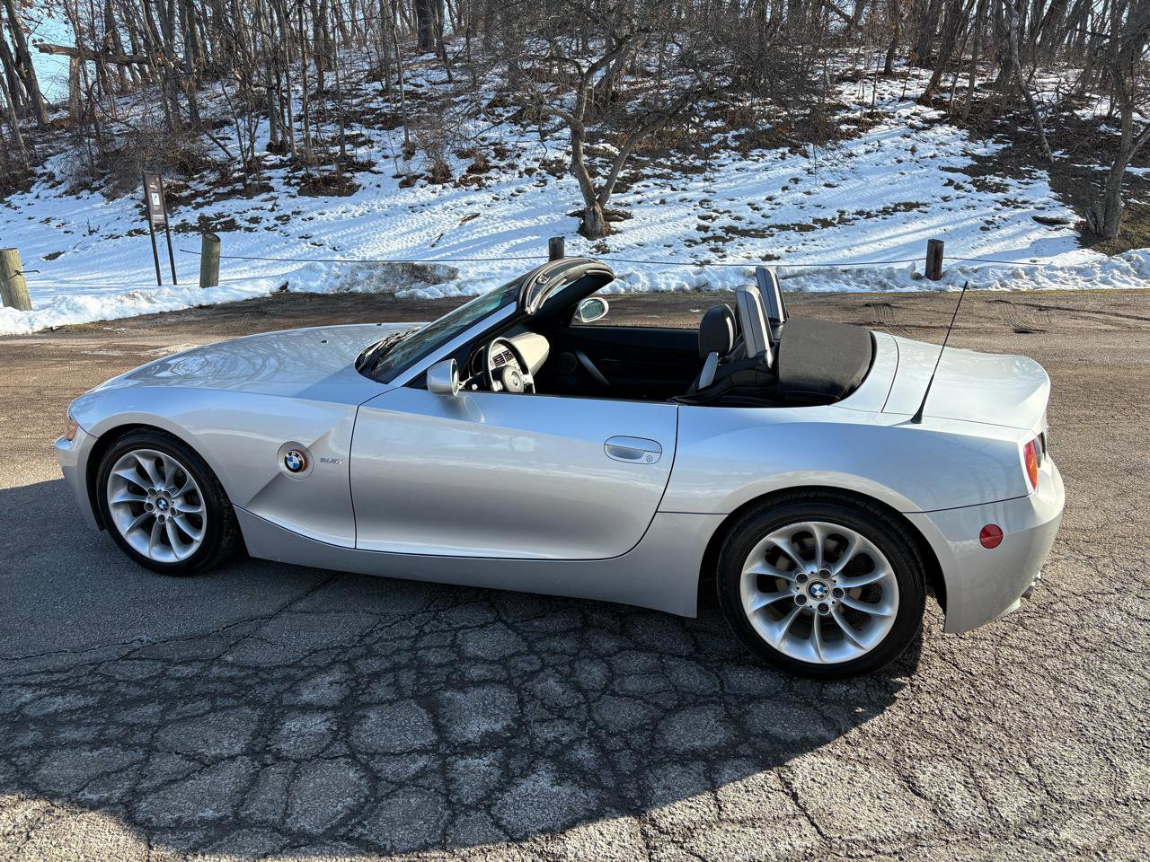 Used 2004 BMW Z4 2.5i image 15