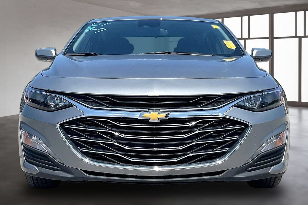 Used 2024 Chevrolet Malibu LT FWD image 2