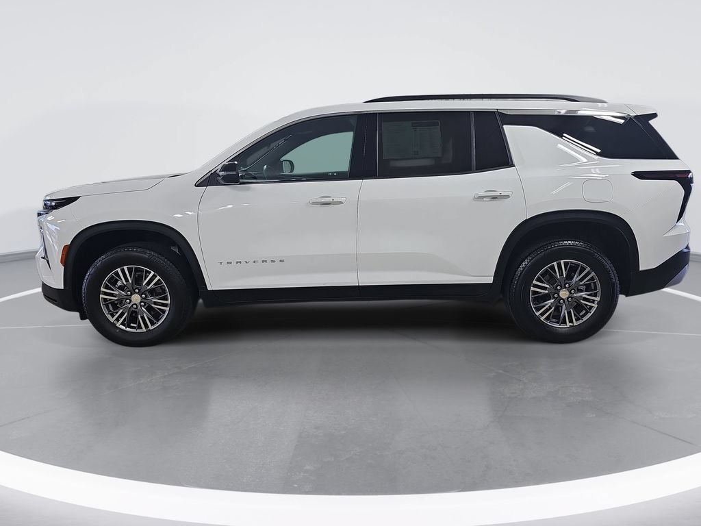 Used 2025 Chevrolet Traverse LT AWD/4WD image 7