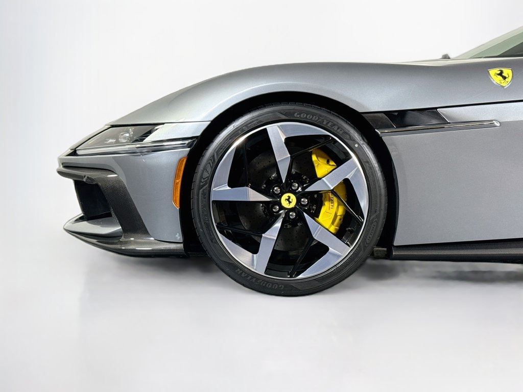 Certified 2026 Ferrari 12Cilindri RWD image 29