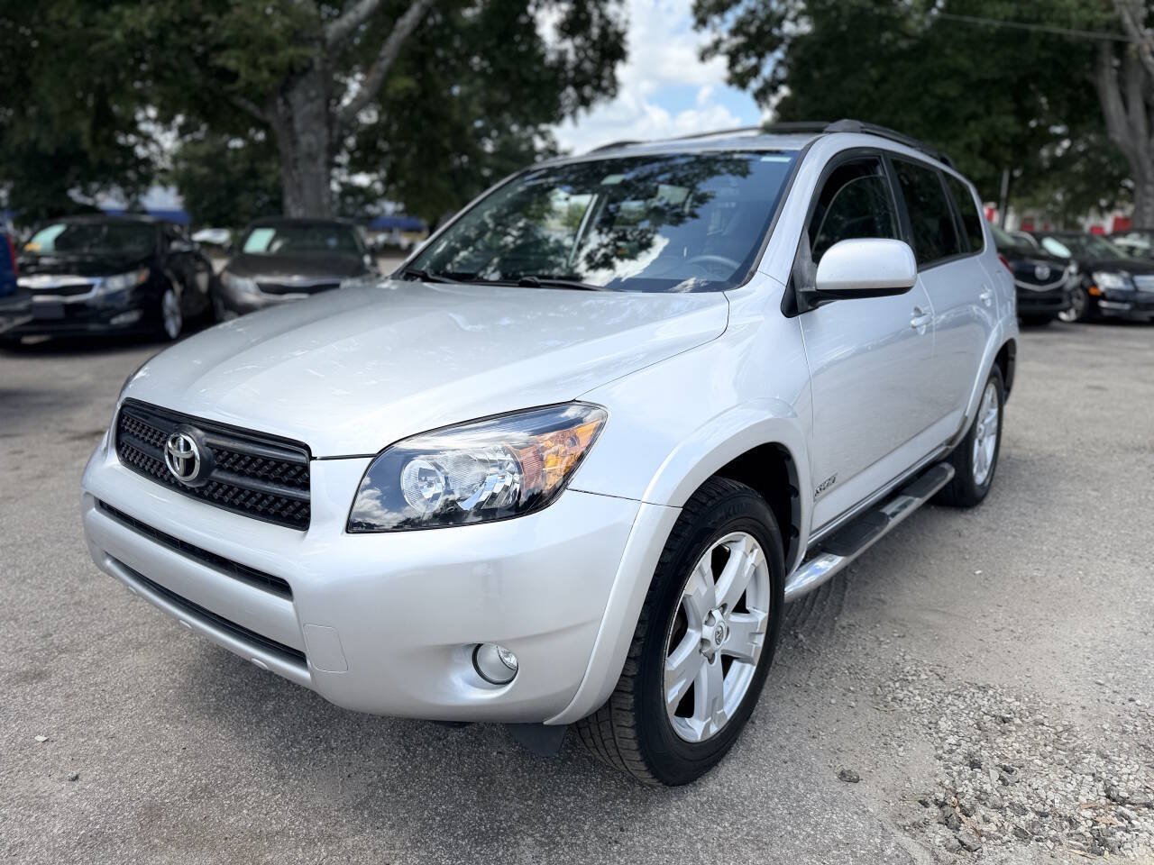 Used 2006 Toyota RAV4 Sport FWD image 2