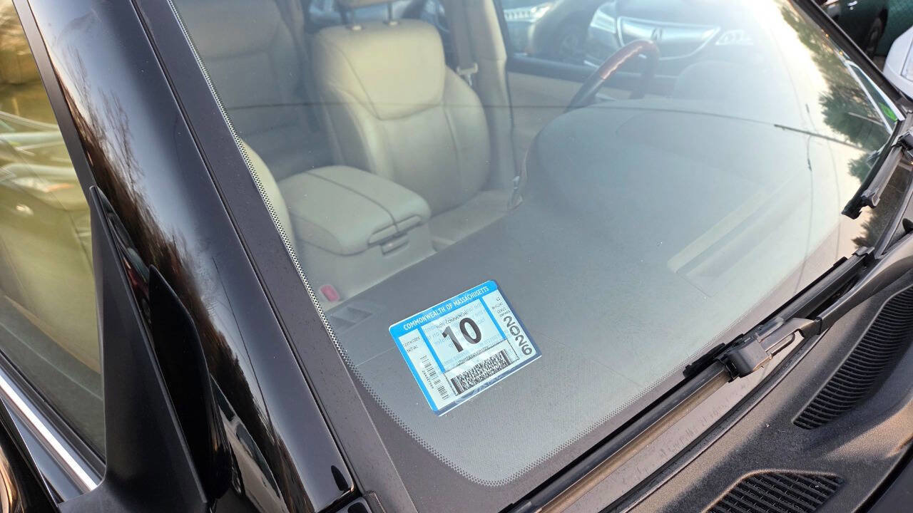 Used 2011 Lexus LX 570 4WD image 23