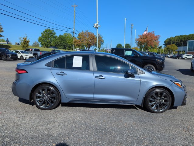 Certified 2025 Toyota Corolla SE FWD image 4