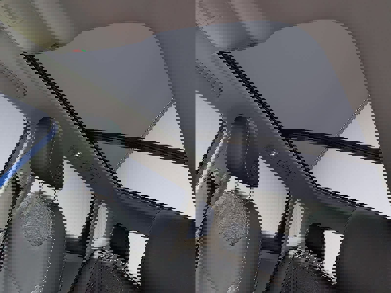 Used 2022 Volkswagen Taos SE image 17