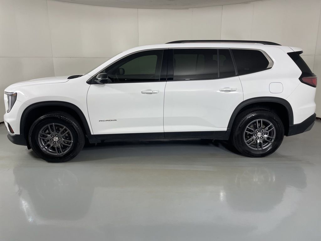 Used 2025 GMC Acadia Elevation image 5