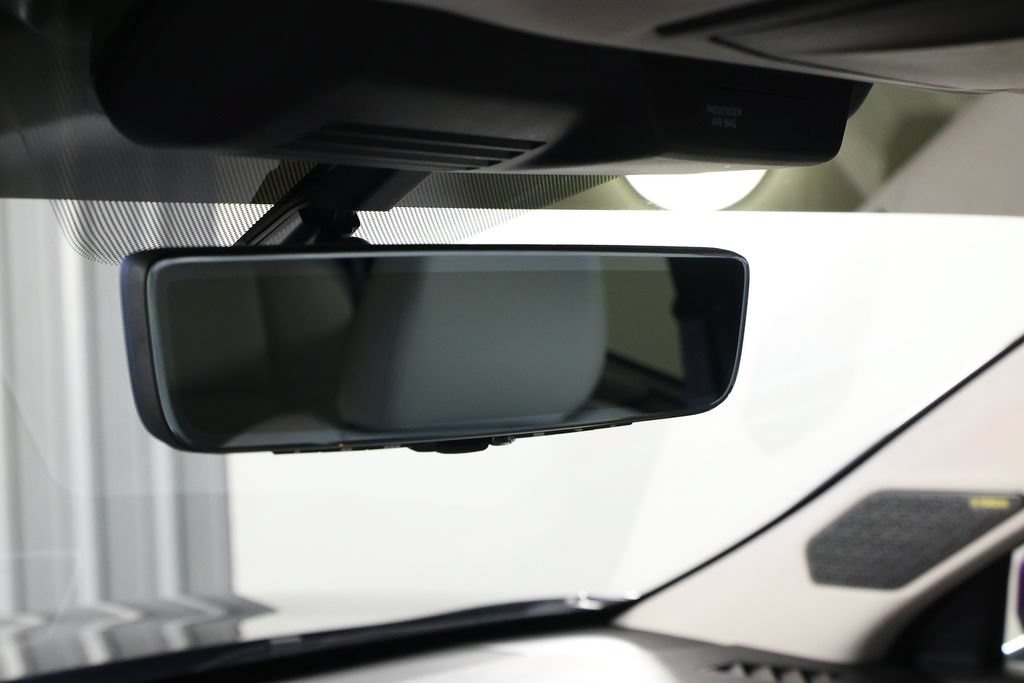 Used 2025 Mitsubishi Outlander AWD image 31