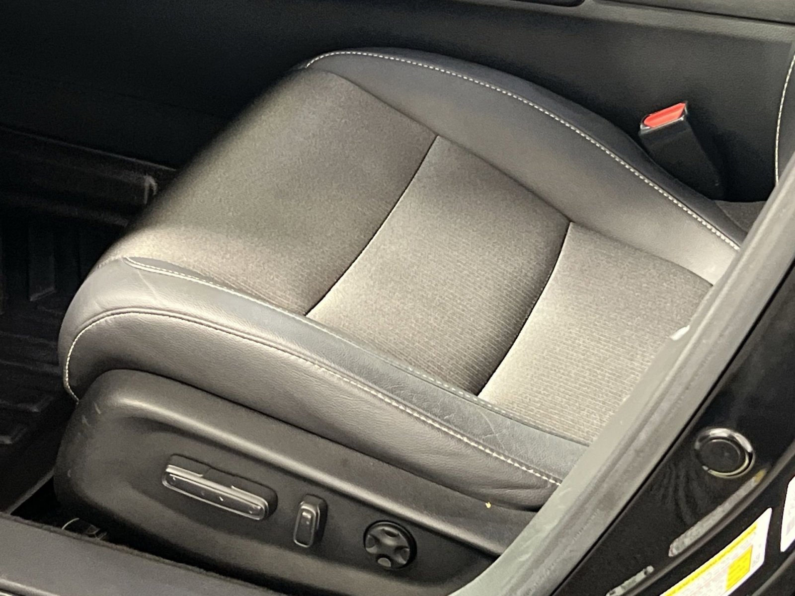 Used 2020 Honda Accord Sport image 15