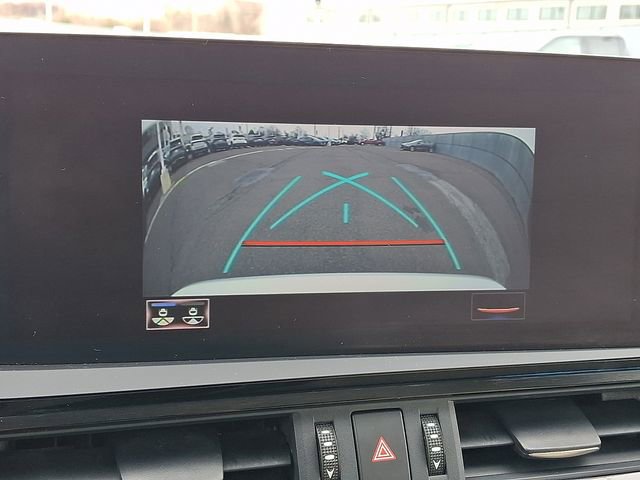 Used 2022 Lexus ES 300h w/ Accessory Package FWD image 18