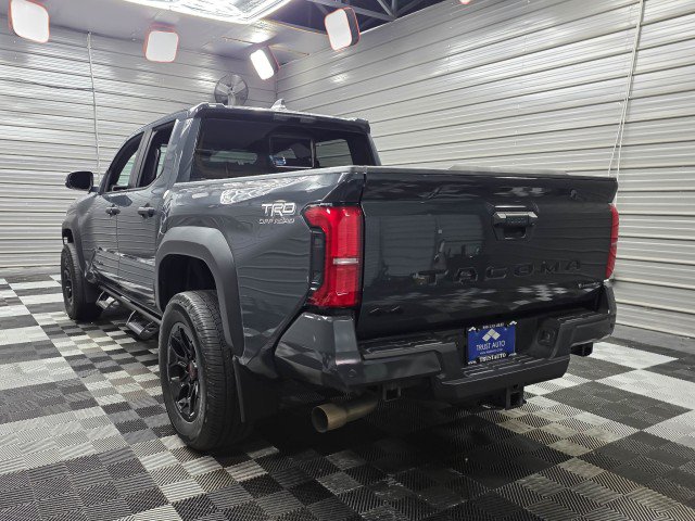 Used 2024 Toyota Tacoma TRD Off-Road w/ TRD Off Road Upgrade Package AWD/4WD image 8