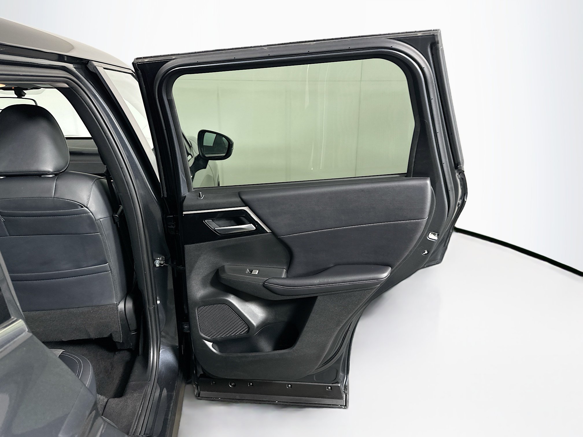 Used 2024 Mitsubishi Outlander SE AWD/4WD image 31