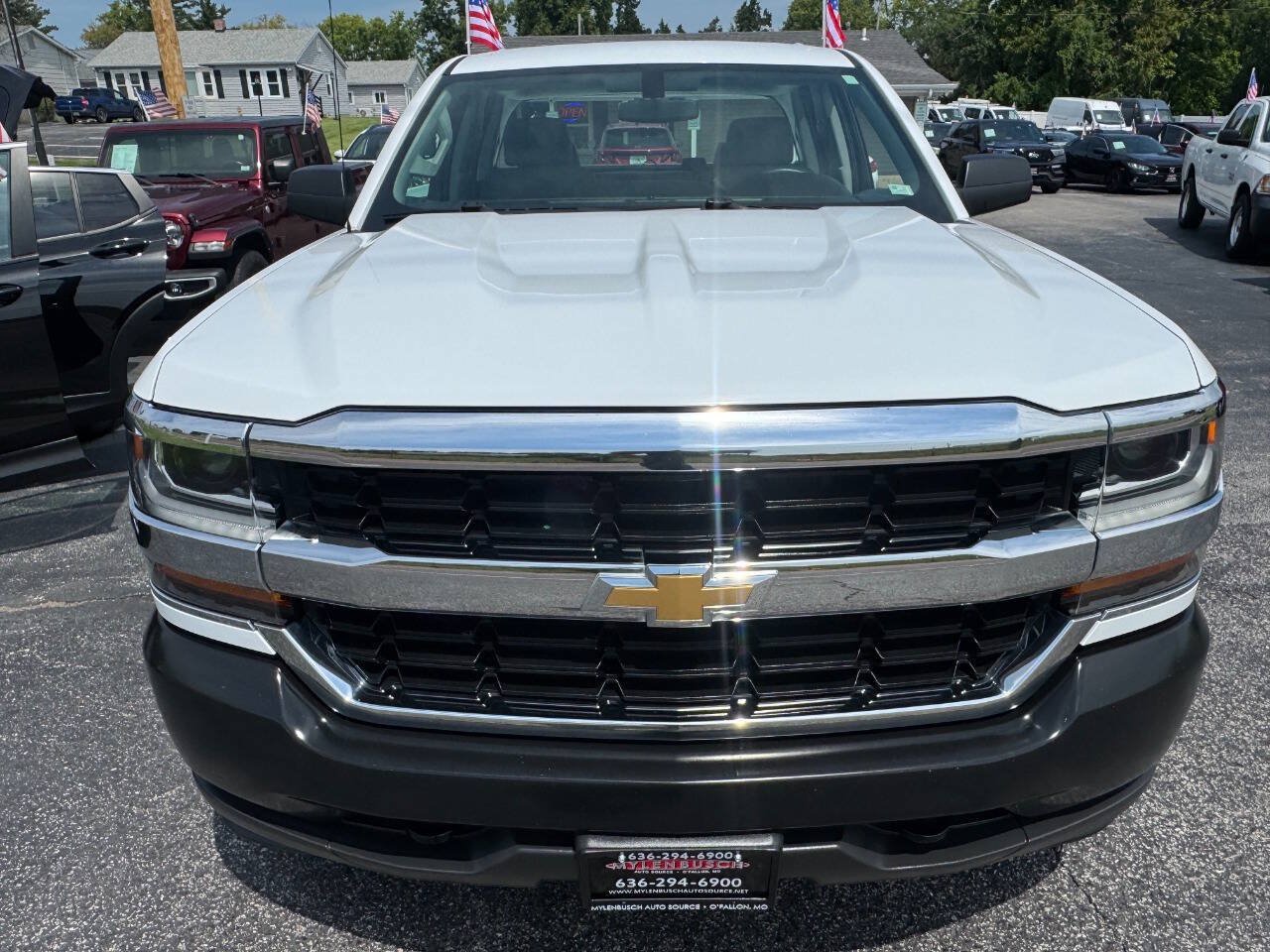 Used 2017 Chevrolet Silverado 1500 W/T w/ Trailering Package AWD/4WD image 3