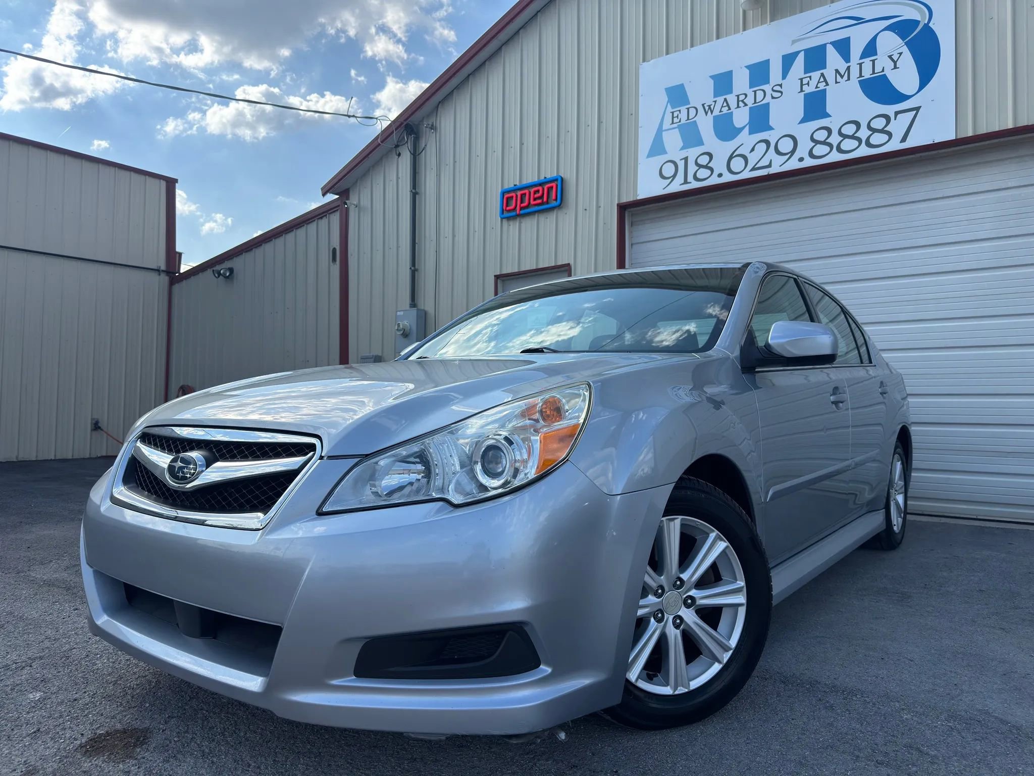 Used 2012 Subaru Legacy 2.5i Premium AWD/4WD image 8