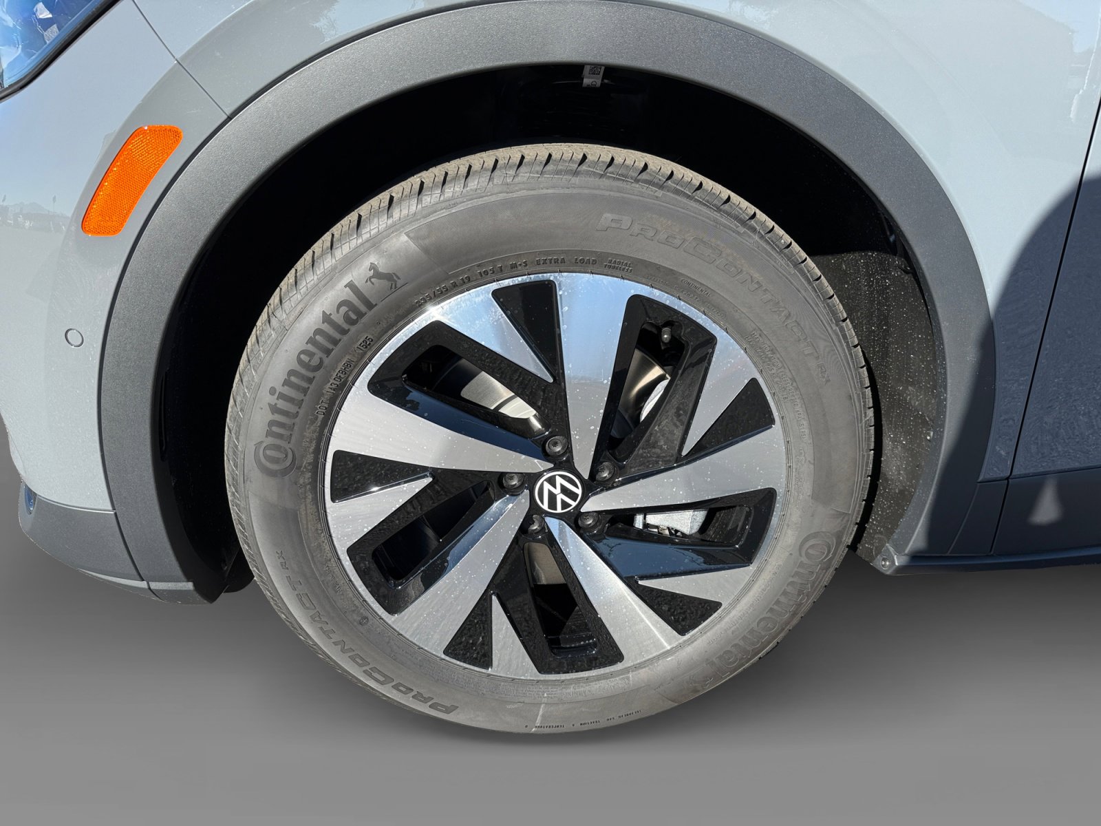 New 2025 Volkswagen ID.4 Pro RWD image 9
