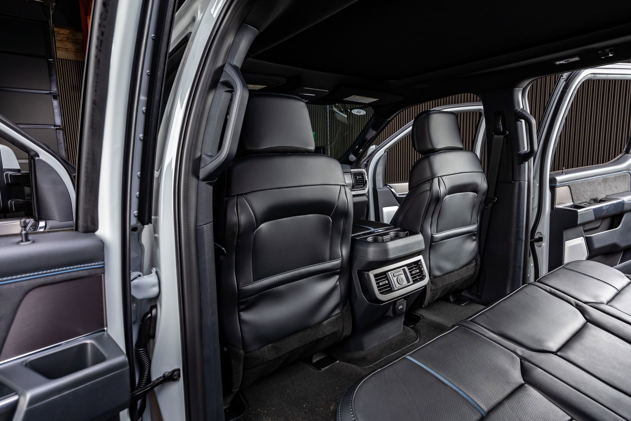 Used 2026 Ford F450 Platinum AWD/4WD image 33