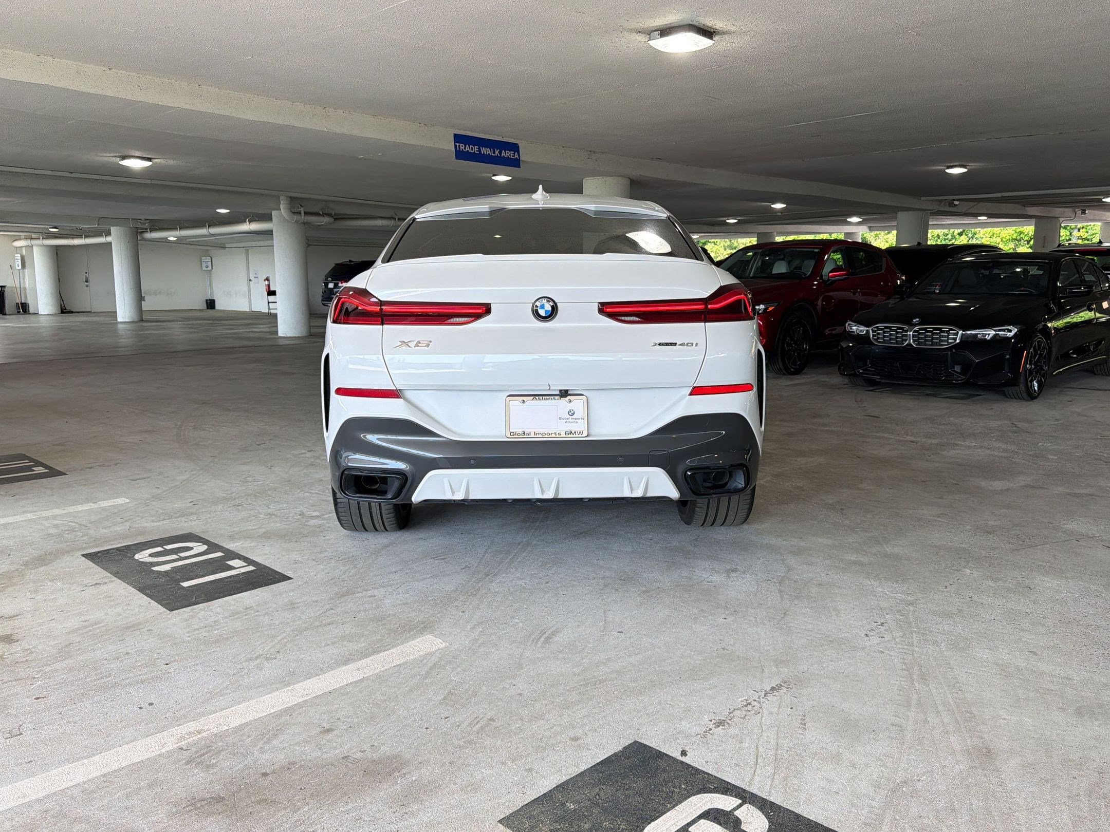 Used 2022 BMW X6 xDrive40i w/ M Sport Package AWD/4WD image 8