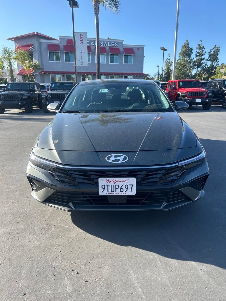 Used 2025 Hyundai Elantra SEL image 6