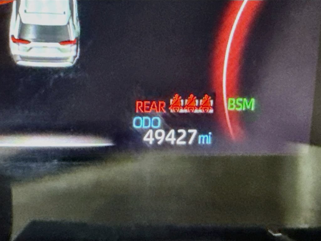 Certified 2023 Toyota RAV4 XLE Premium AWD/4WD image 5