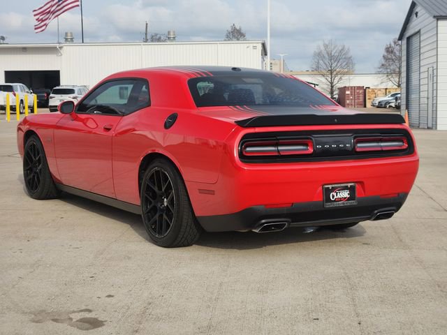Used 2015 Dodge Challenger R/T image 5
