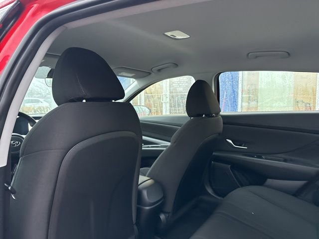 Used 2023 Hyundai Elantra SEL w/ Convenience Package image 49