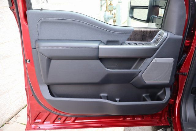 New 2026 Ford F350 Lariat w/ Black Appearance Package image 26