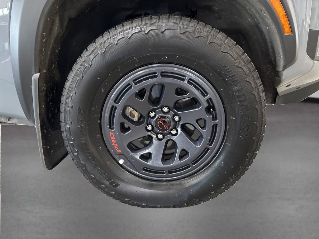 Certified 2025 Nissan Frontier PRO-4X image 11
