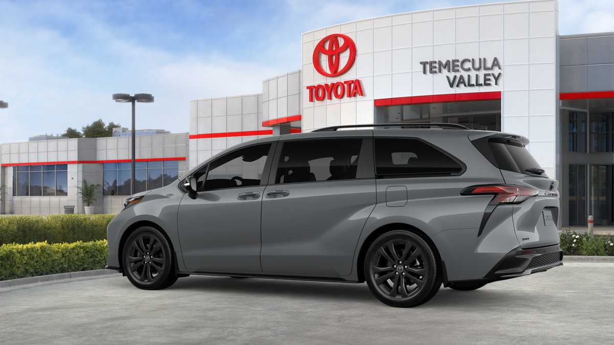 New 2026 Toyota Sienna XSE FWD image 7
