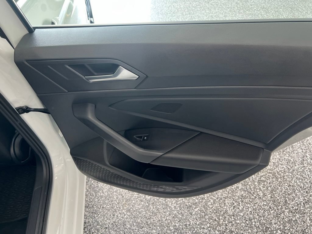Used 2026 Volkswagen Jetta Sport FWD image 32