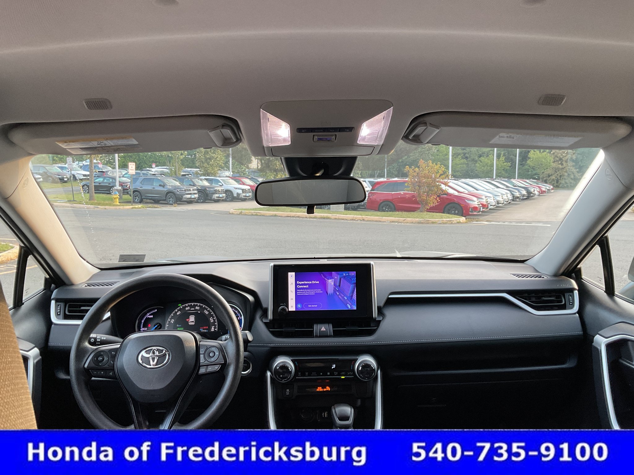 Used 2024 Toyota RAV4 XLE AWD/4WD image 42