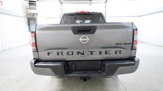 Used 2023 Nissan Frontier SV w/ Midnight Edition Package image 8