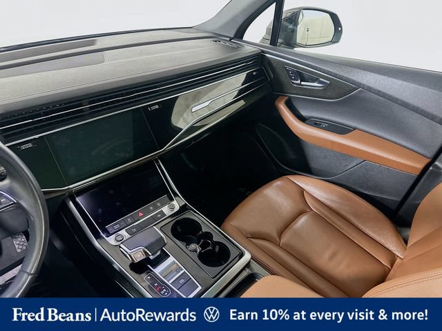 Used 2023 Audi Q7 3.0T Premium w/ Convenience Package AWD/4WD image 30