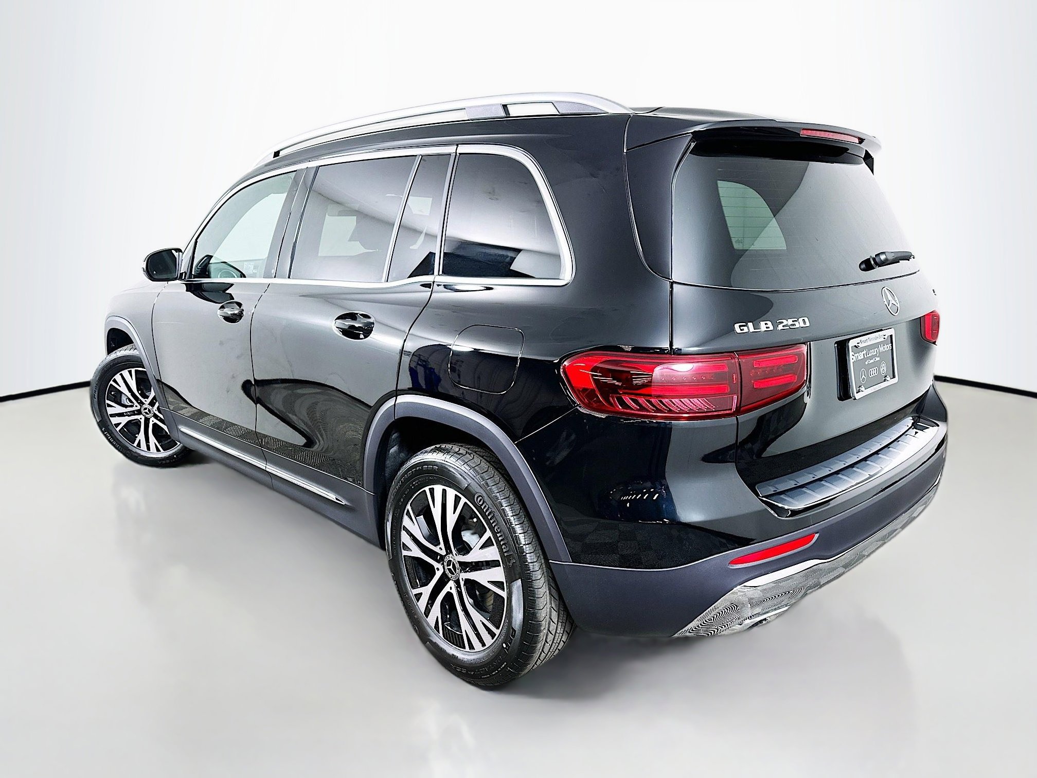 New 2026 Mercedes-Benz GLB 250 4MATIC image 5