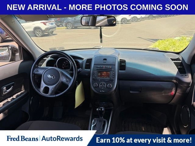 Used 2013 Kia Soul + w/ Audio Pkg FWD image 11