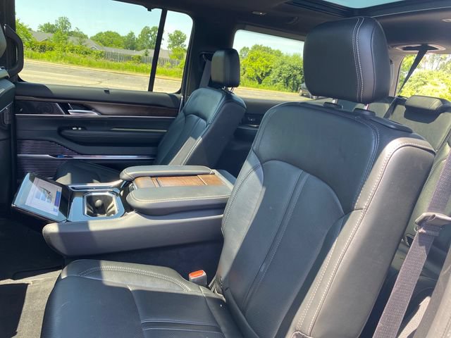 Used 2023 Jeep Grand Wagoneer 4WD image 20