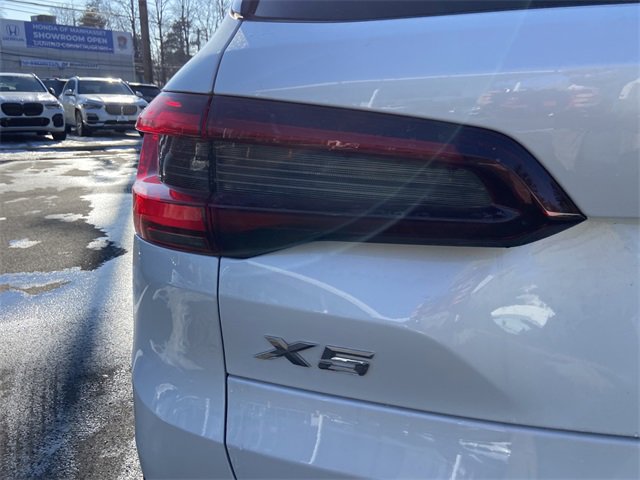 Certified 2022 BMW X5 xDrive40i w/ Parking Assistance Package image 35