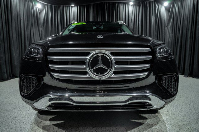 Used 2026 Mercedes-Benz GLS 450 4MATIC image 2