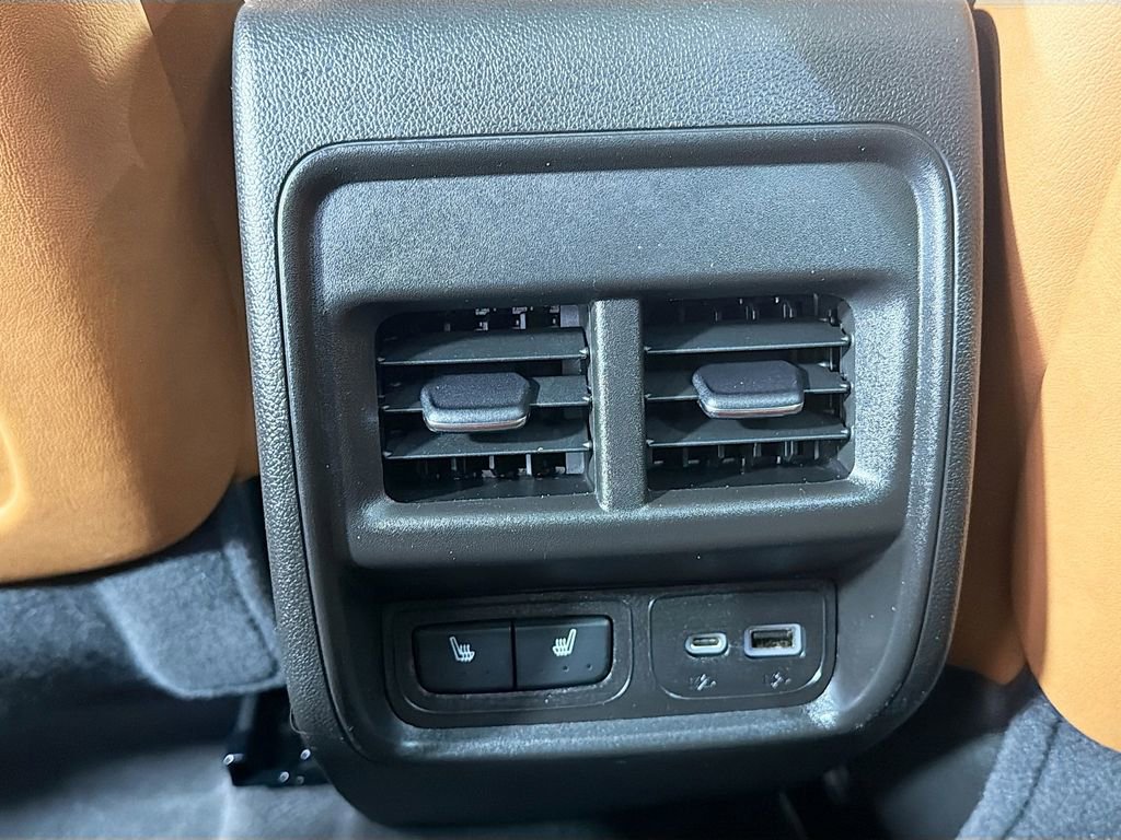 Used 2024 Cadillac XT4 Sport image 25